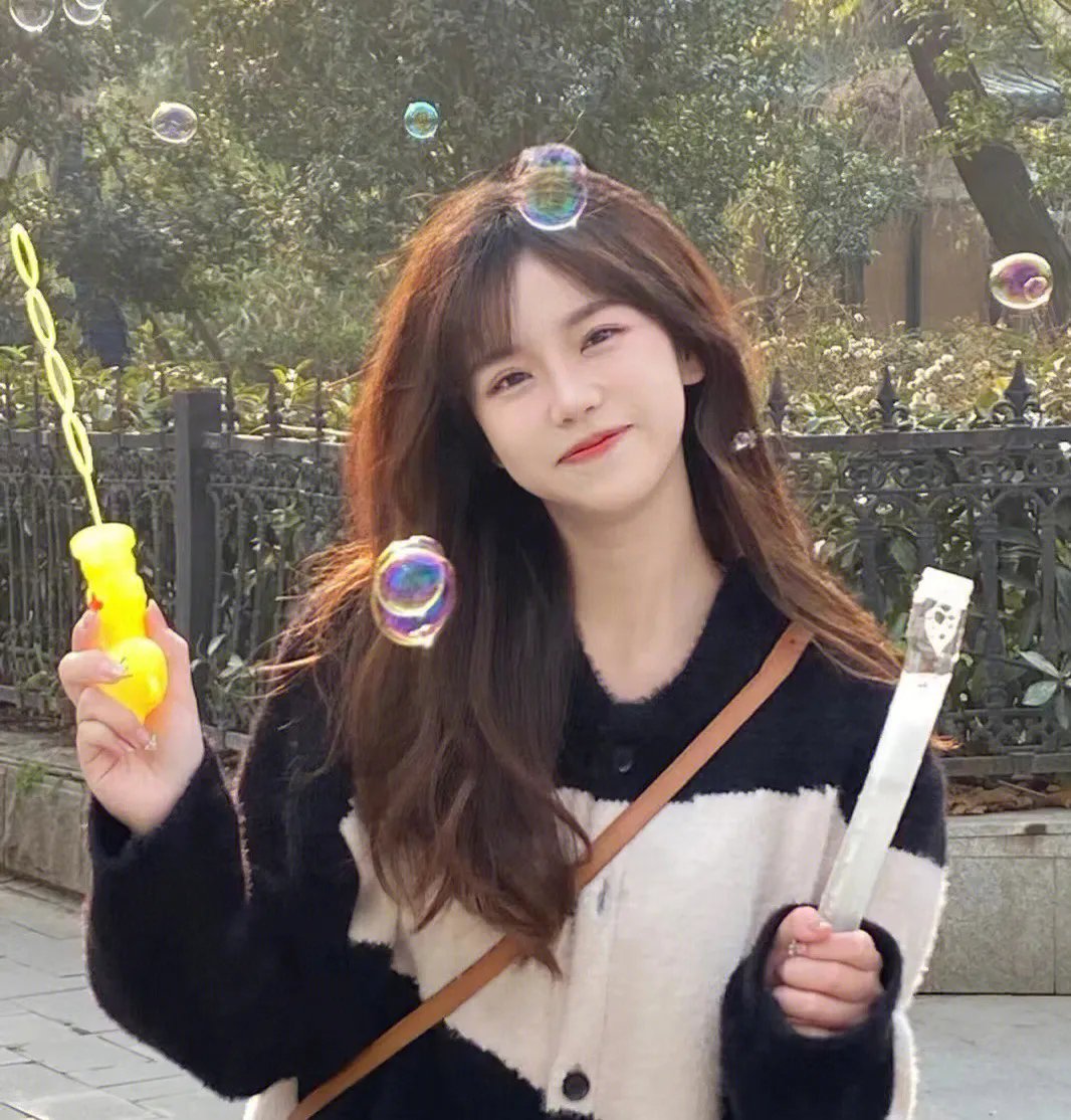 重回皇帝遇刺时我以身挡剑